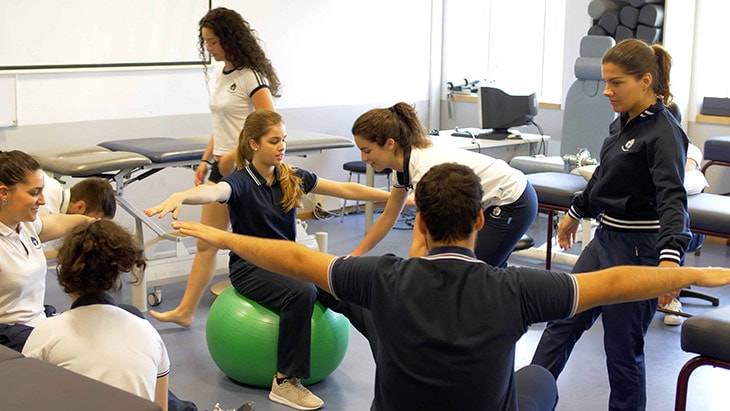 Poursuivre des études de santé au Portugal