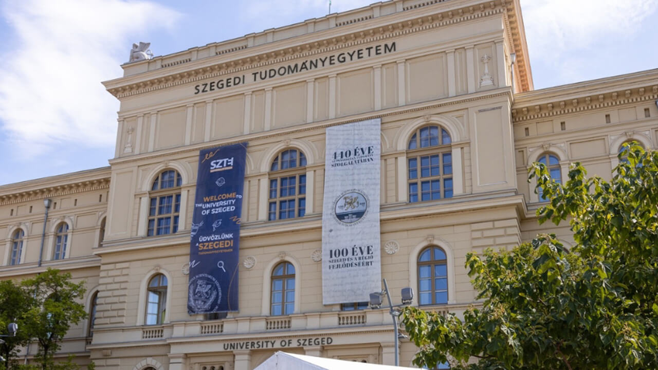 étudiant en médecine dentaire à l’Université de Szeged